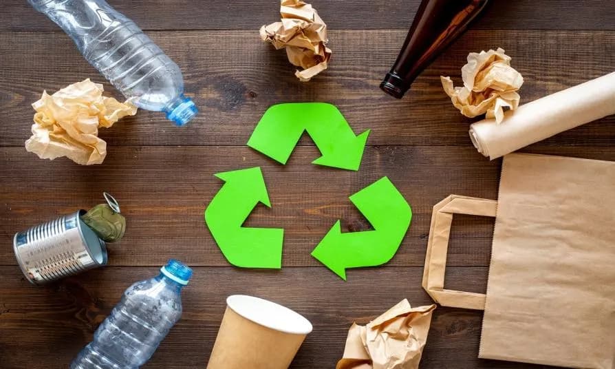 Na czym polega recykling? Prosty przewodnik po zasadach i korzyściach dla środowiska