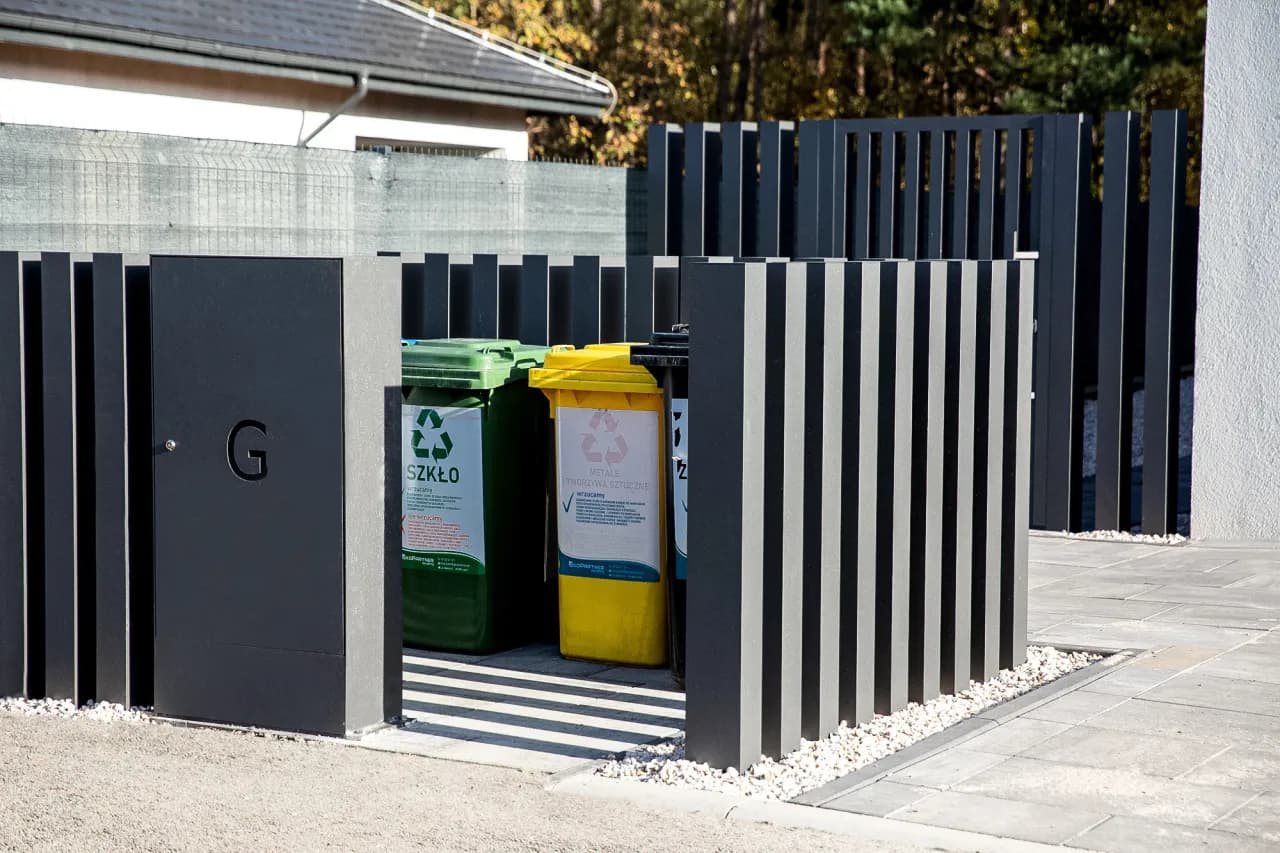 Jak zamaskować kosze na śmieci i poprawić estetykę ogrodu w prosty sposób